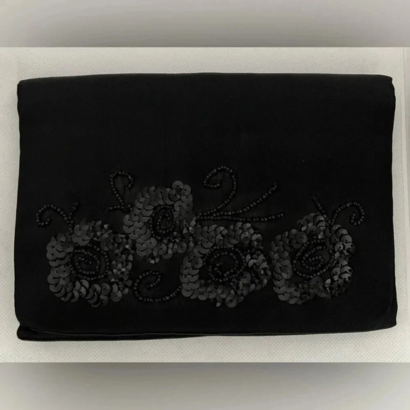 VINTAGE: Magid | ladies satin clutch handbag - Picture 7 of 9